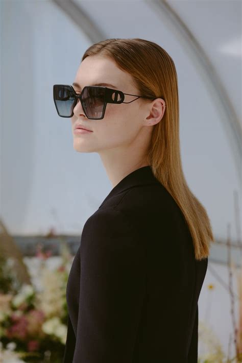 dior montaigne 33 modella|dior 30 montaigne 1 sunglasses.